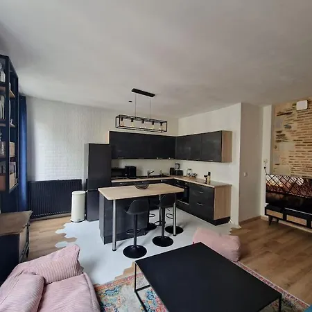 Le Charmant, Hyper Centre *